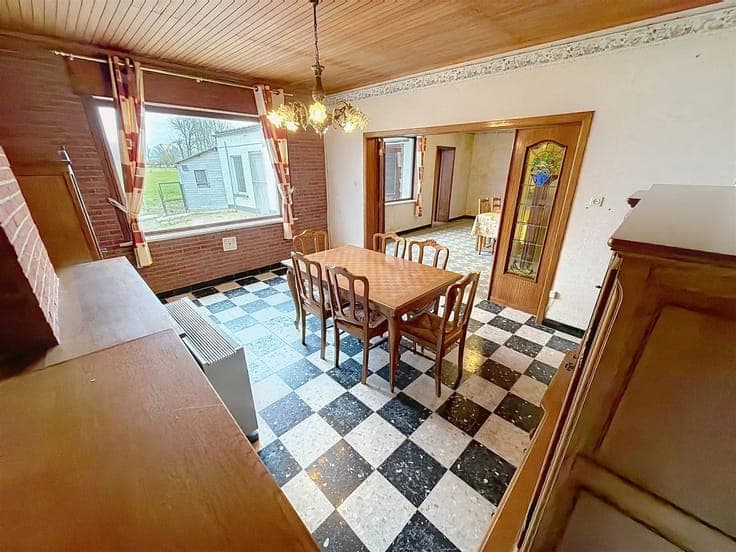RENOVATION PROPERTY WITH 3 BEDROOMS, GARAGE, AND TERRACE IN