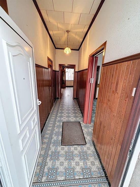 RENOVATION PROPERTY WITH 3 BEDROOMS, GARAGE, AND TERRACE IN