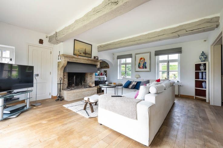 Stunning property for sale with leasehold for up to 20 years