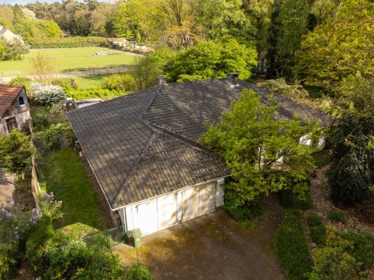 House in Zoersel Halle