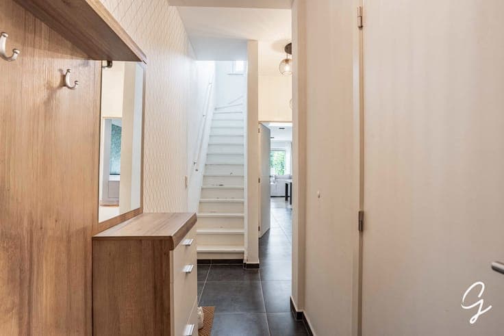 Renovated house with a south-facing garden and rear access