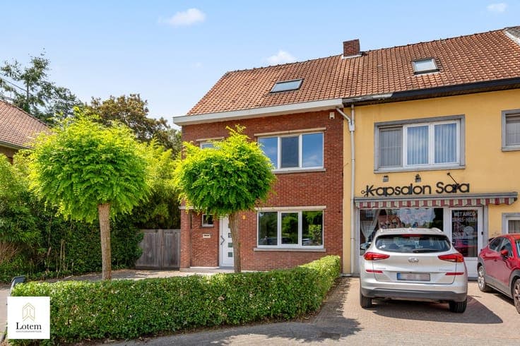 Karaktervolle woning met tal van mogelijkheden op toploca...