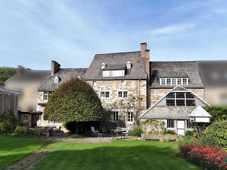 Maison de caractère avec magnifique jardin