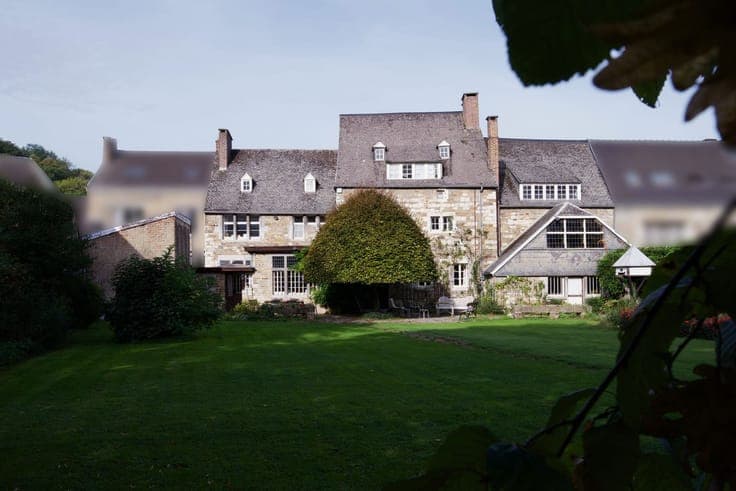 Maison de caractère avec magnifique jardin