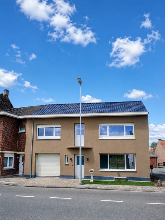 Ready-to-move-in house with garden, garage, EPC B