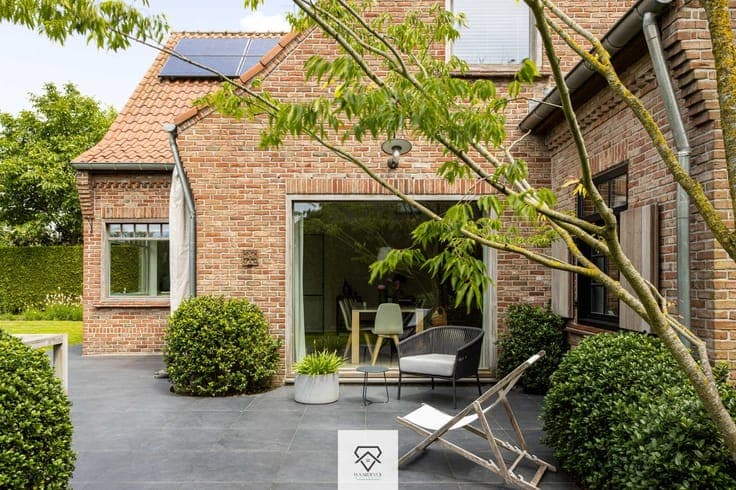 Landelijke villa met karakter, ruimte en verfijning op ee...