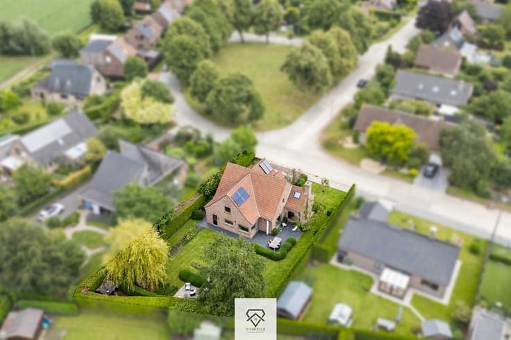 Landelijke villa met karakter, ruimte en verfijning op ee...