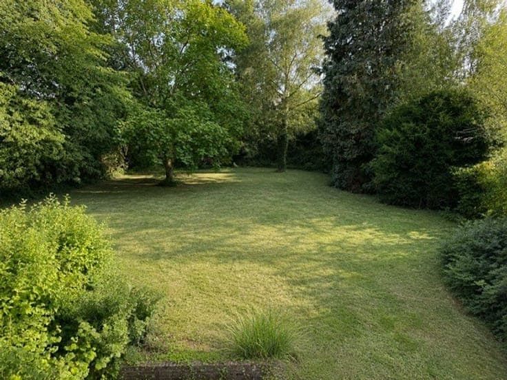 Large village house to renovate