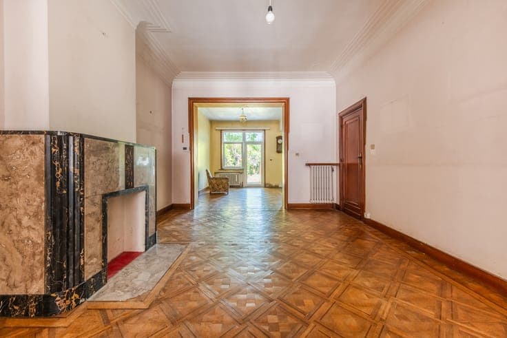Elegant Art Deco Residence Ready for Reinvention
