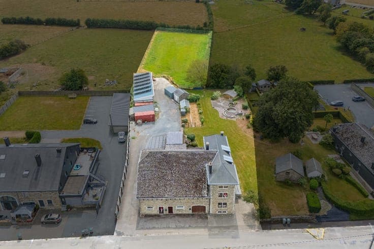 4-Bedroom House with Warehouse and Over 50 ares of Land