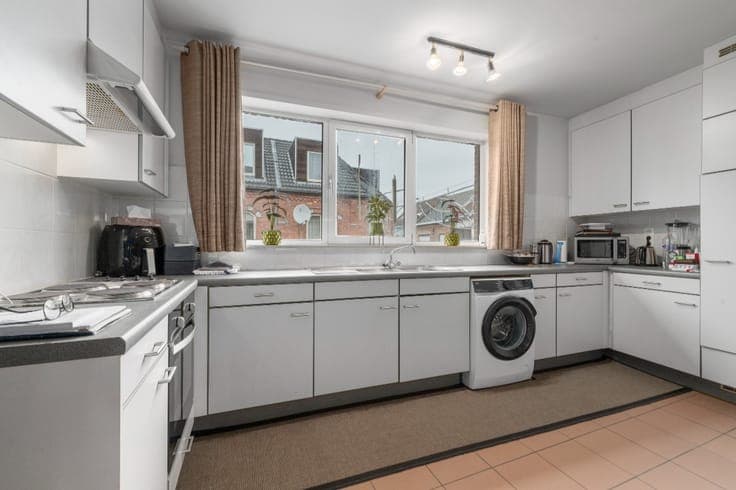 Investment property with 4 flats in Lebbeke
