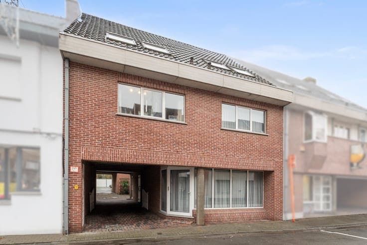 Investment property with 4 flats in Lebbeke