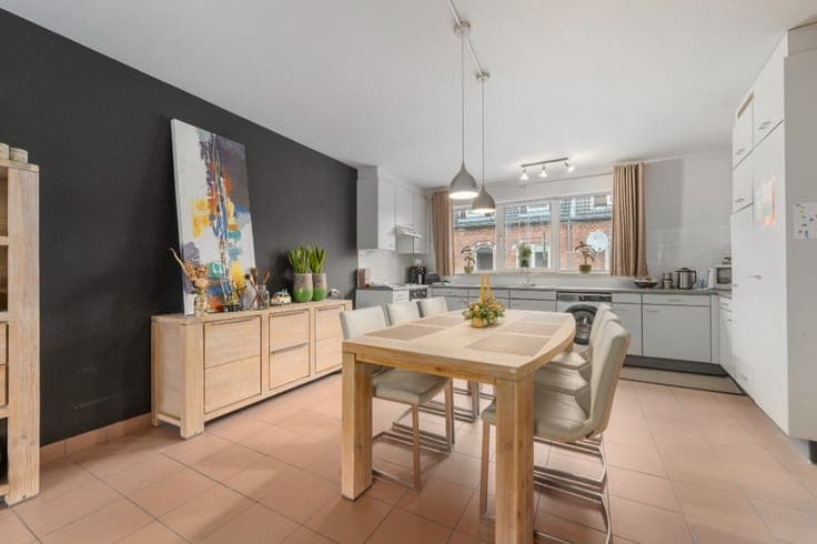 Investment property with 4 flats in Lebbeke