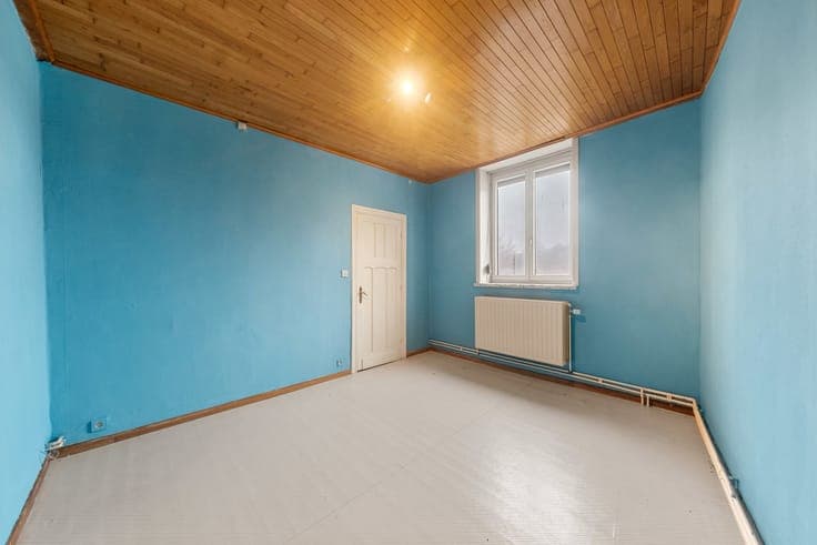 3-bedroom house with garage ideally located