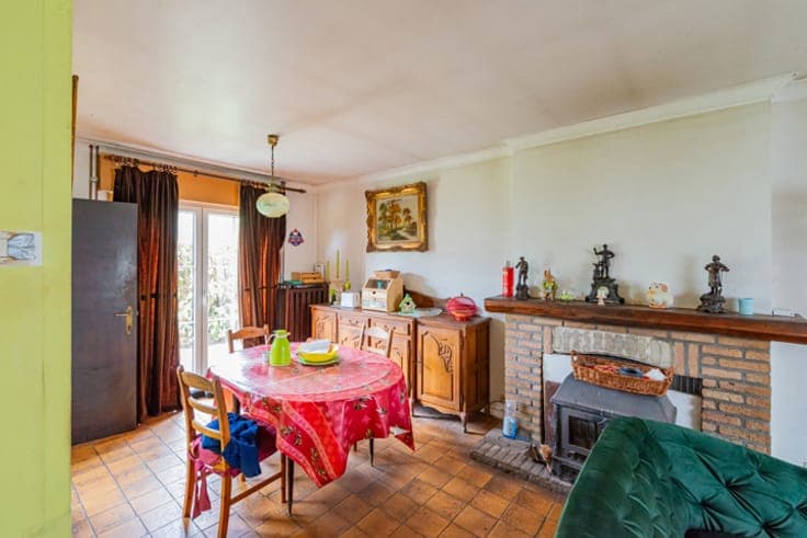 Detached house with potential in a quiet residential area