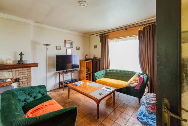 Detached house with potential in a quiet residential area