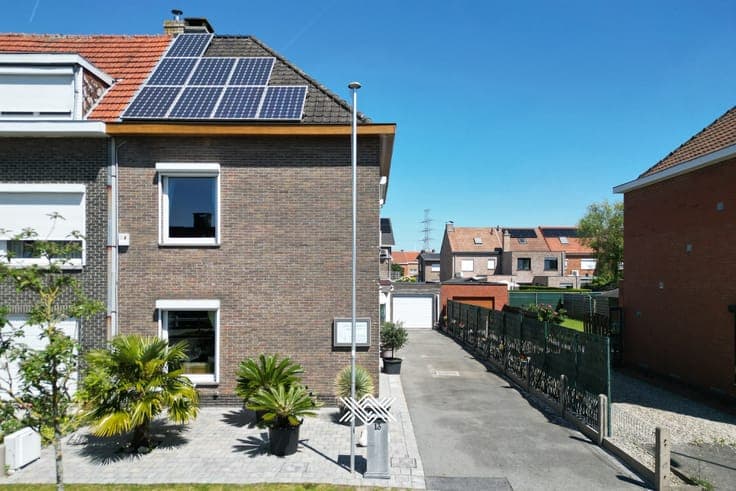 Rustig wonen in een gemoderniseerde koppelwoning