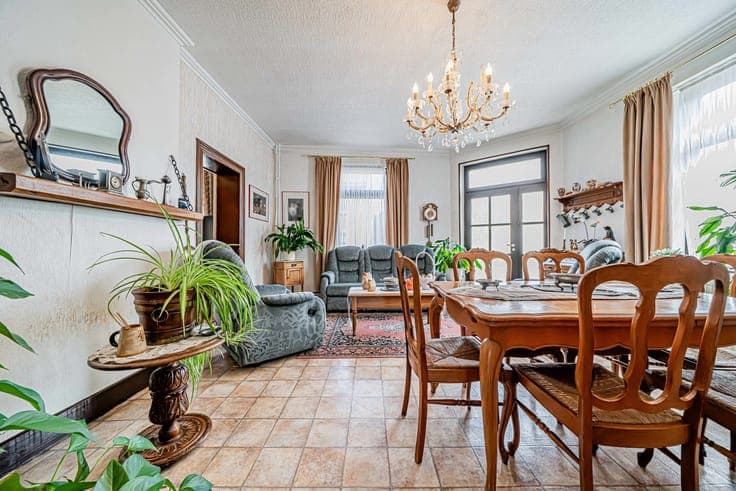 House in Lens-Saint-Remy