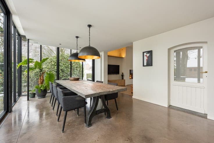 Charmante woning op perceel van 1.300 m².