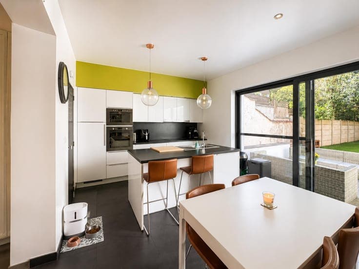 HOUSE 4 BEDROOMS - 206M² - GARAGE - GARDEN - WEMMEL