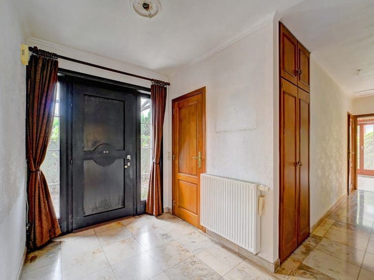 Spacious home in a quiet street in Overijse