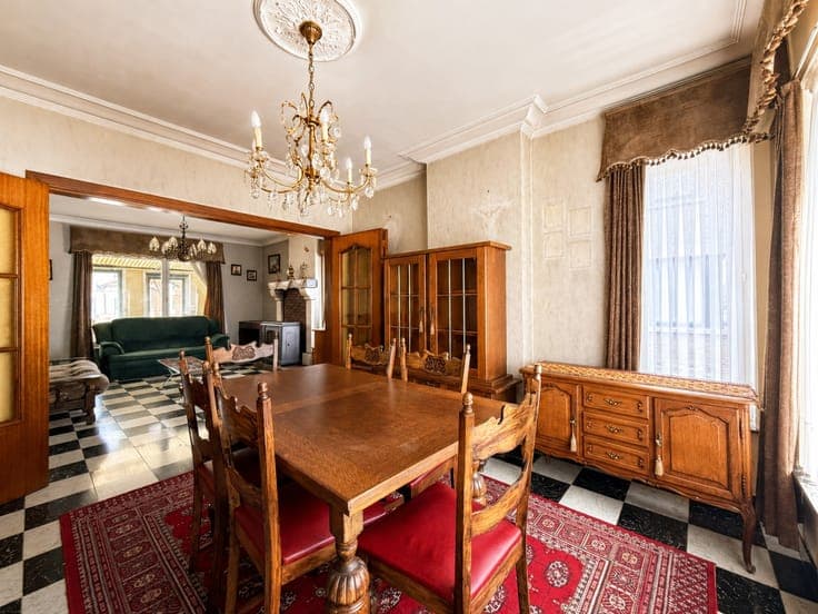 For sale, to be modernized semi-detached house with garag...