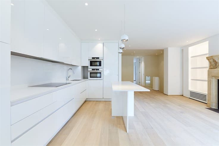 Exceptional triplex with garden