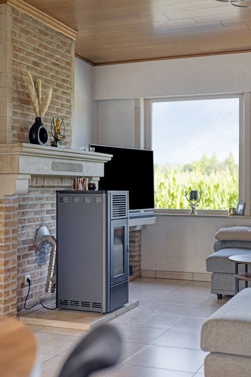 Alleenstaande woning met 4 slaapkamers op 491 m² met gara...
