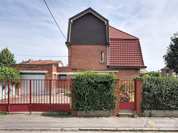 Anderlecht: Charming 3 face house with 3 bdr and garden