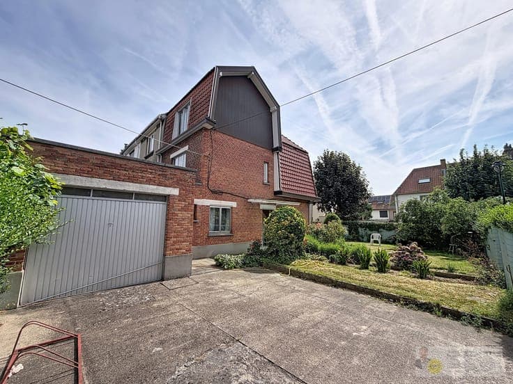 Anderlecht: Charming 3 face house with 3 bdr and garden