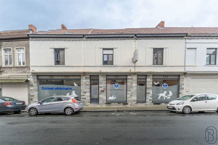 Shop with private property