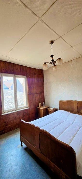 House with great potential, in need of renovation