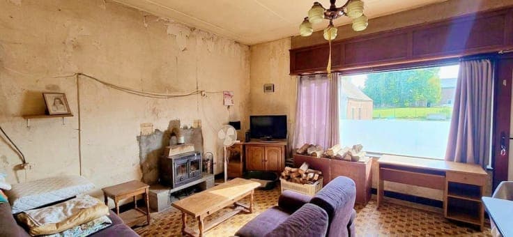 House with great potential, in need of renovation