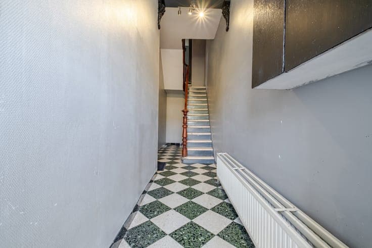 IMM 2U RENOVE - PEB C - ELEC OK - JARDIN - POSS 2000€/MOIS