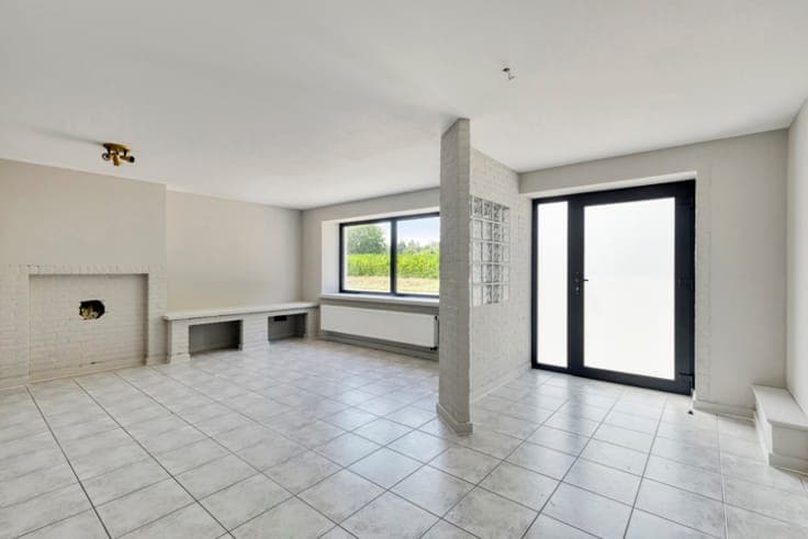House with 3 bedrooms, garden and garage!