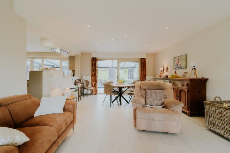 Exclusieve FERMETTE-WONING met UNIEKE LIGGING.