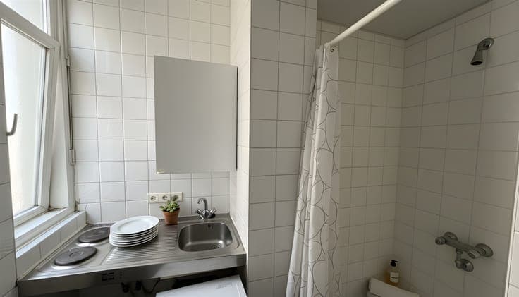 Trading house with 6 student rooms - VERGUND