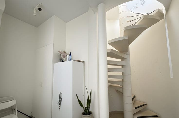 Trading house with 6 student rooms - VERGUND