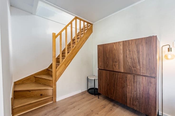 Gezellige en instapklare woning met zonnige tuin en garag...