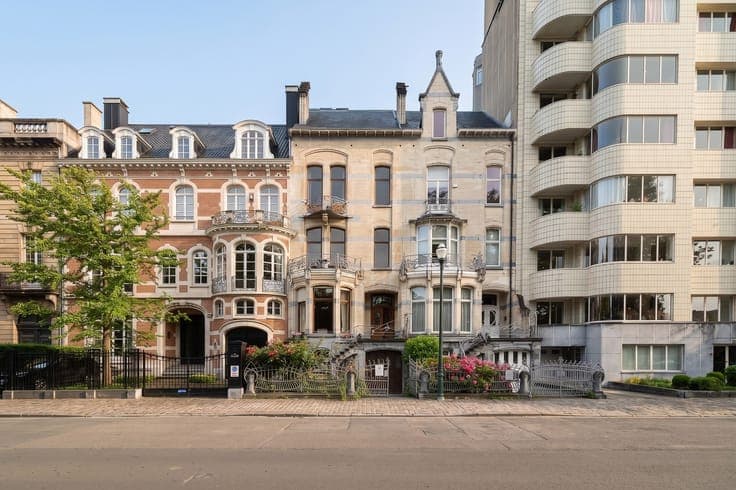 Ixelles Ponds – Listed Art Nouveau Townhouse by Ernest Blér