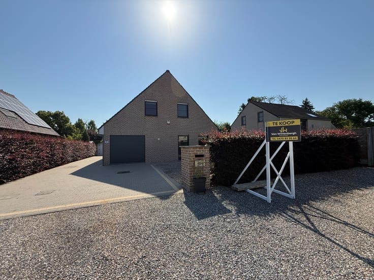 Move-in ready 3 bed home, 2 garages, sunny garden Ninove