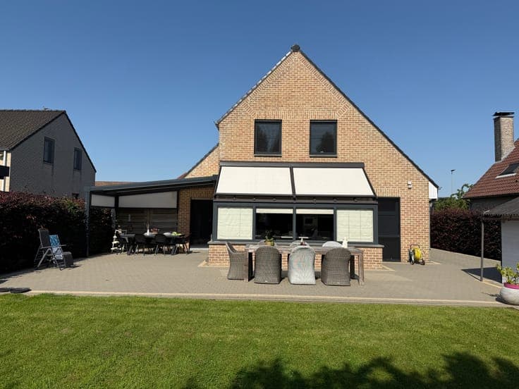 Move-in ready 3 bed home, 2 garages, sunny garden Ninove