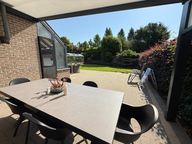 Move-in ready 3 bed home, 2 garages, sunny garden Ninove