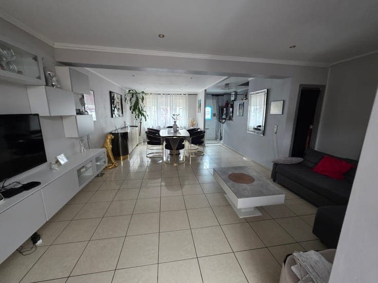 House in Manage