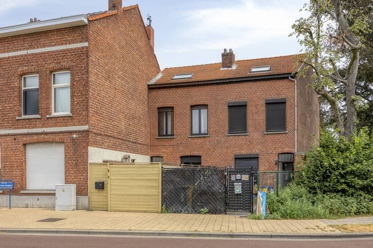 3 bedroom house for sale in the center of Kapellen!
