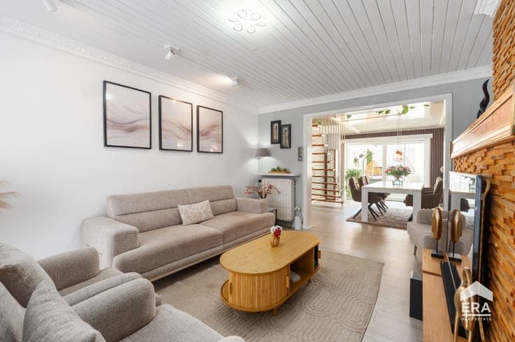 Cozy 3-bedroom house in Denderleeuw