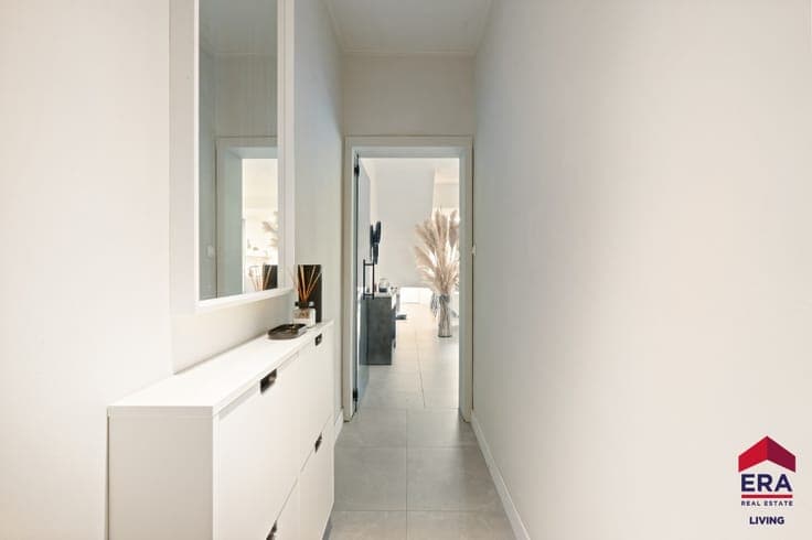 Renovated 4-Bedroom Home with City Garden near centre