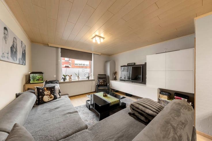Ruime (handels)woning te Roeselare