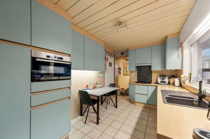Ruime (handels)woning te Roeselare