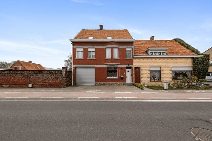Ruime (handels)woning te Roeselare